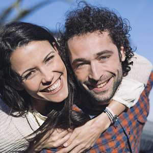 Nadar nu? Veja lista que todo casal deve fazer antes dos 30