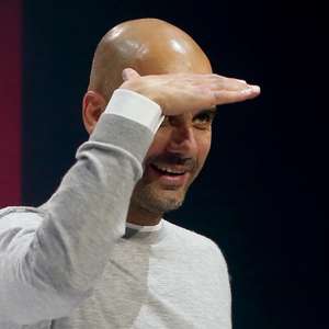 Dani Alves diz: Guardiola queria fazer Brasil hexa e vetaram