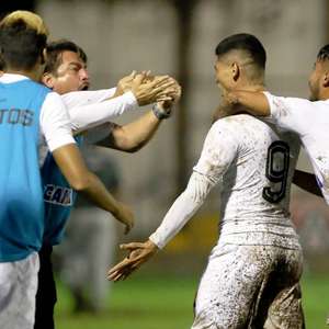Santos vence Mirassol nos pênaltis e avança na Copinha