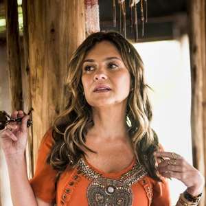 Laureta é presa em 'Segundo Sol' por desacato: 'Sua quenga'