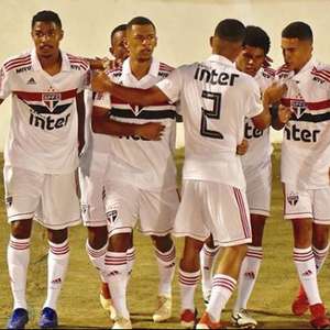 Craque do São Paulo sofre lesão e está fora da Copinha