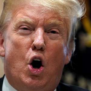 Trump concorda com fim da paralisação sem dinheiro de muro