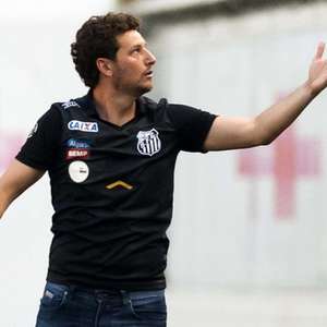 Elano relata que sofreu ameaças após revelar pedido a Messi