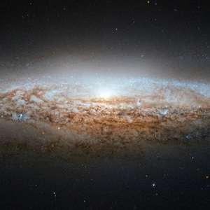 Descobertas 'chaminés' galácticas que canalizam matéria ...