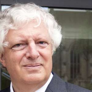 O menino com dislexia e alvo de bullying que virou ...