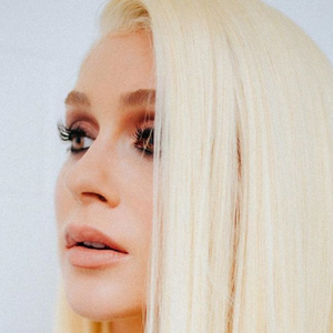 Marina de peruca? Veja famosas que se passaram por loiras