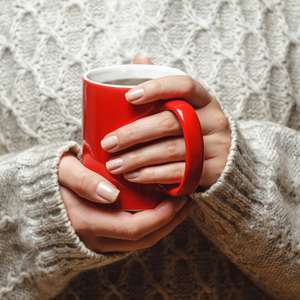 Aqui estão os 6 melhores chás para te ajudar a dormir