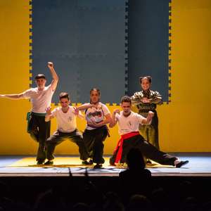 'A menina do kung fu' encerra temporada no Teatro ...