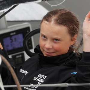Greta Thunberg chega a Nova York após cruzar o Atlântico