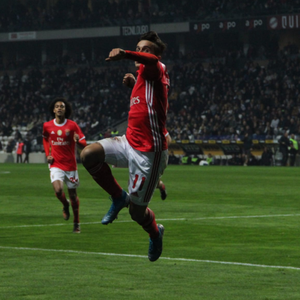 Benfica vence mais uma e mantém a liderança em Portugal