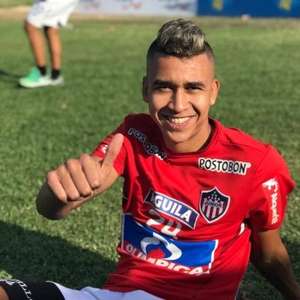 Cantillo, novo reforço corintiano, é especialista em golaços