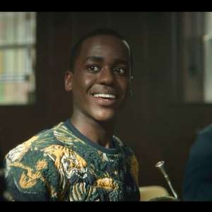 Eric de 'Sex Education' não tinha onde morar antes da série