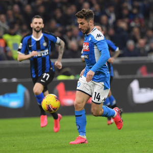 Napoli vence Inter de Milão e larga na frente nas ...