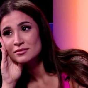 Bianca se assiste dando em cima de Guilherme; veja reação