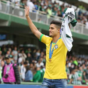 Coritiba anuncia venda de lateral Yan Couto para o ...