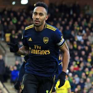 Chelsea se junta à Barça e United na disputa de Aubameyang