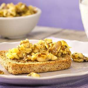 Ovo Mexido Cremoso com Ninho® e Torradinha