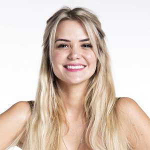 Marcela repercute edredom com Gizelly: "Não beijei"