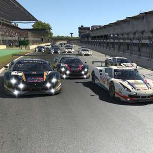 Luiz Felipe Tavares vence primeira da seletiva Crown Racing