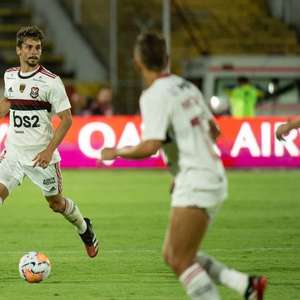Rodrigo Caio fala sobre cobrança de Jorge Jesus no Flamengo