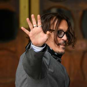Johnny Depp conclui depoimento em julgamento por difamação