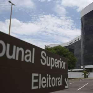 Após denúncias de disparos, TSE bane 256 contas do WhatsApp