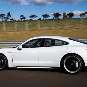 Porsche Taycan é uma obra-prima de design e tecnologia