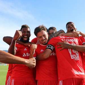 Inter vence, mantém a ponta e complica situação do Vasco