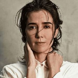 Marjorie Estiano completa 39 anos no Dia Internacional ...