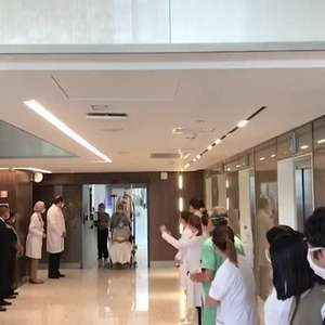 Idosa de 97 anos se cura do coronavírus e recebe alta de hospital em São Paulo