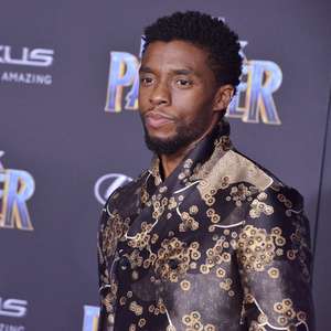 Chadwick Boseman, ator de 'Pantera Negra', morre aos 43 anos