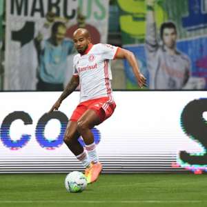 Luan recebe o terceiro amarelo e não pega o Red Bull ...