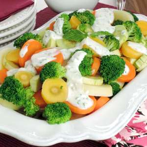 7 saladas práticas para provar e incluir no cardápio