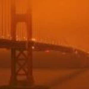 'Parece o apocalipse': fumaça de incêndios deixa o céu de São Francisco laranja escuro