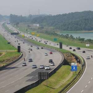 Estradas registram tráfego intenso rumo ao litoral paulista