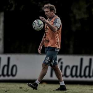 Com covid-19, Cuca apresenta problema respiratório