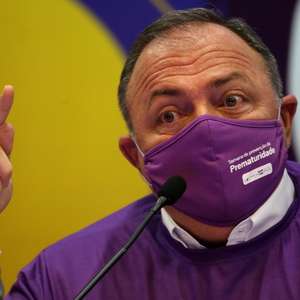 Pazuello diz que Brasil vai ter vacina de Oxford em janeiro