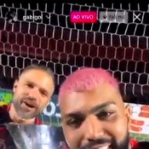 Gabigol e Diego provocam jornalistas após título do Flamengo