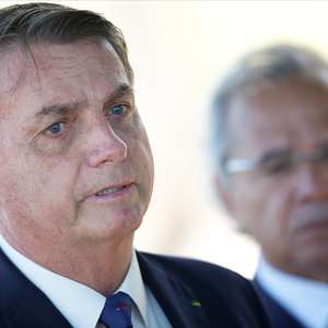 Bolsonaro abre novo confronto com governadores