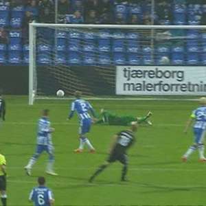 Esbjerg e Copenhague empatam em 2 a 2 em jogo de golaços
