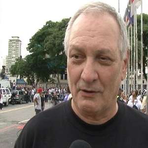 Torcedor faz "maratona' para acompanhar Corinthians