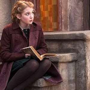 'Menina que Roubava Livros' é adaptado para o cinema; veja trailer