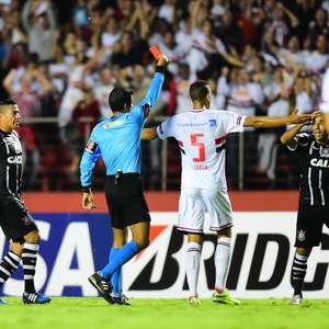 Renato Augusto diz que árbitro "não deixou ter espetáculo"