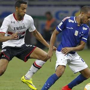 Souza revela bastidor após eliminação: "vestiário foi luto"