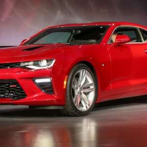 Dirigimos a versão mais "domesticada" do Camaro 2016