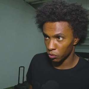 Willian exalta postura da Seleção no jogo contra a Colômbia