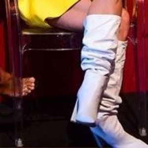 Veja os sapatos das famosas que são tendências de inverno