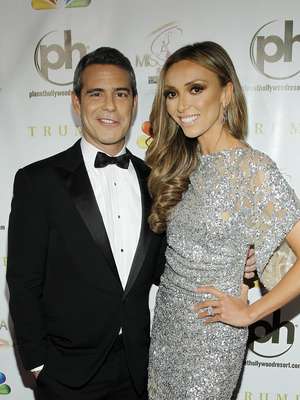 Sites apontam falta de humor nos apresentadores do Miss ...