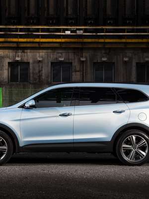 Hyundai mostrará nova versão da Gran Santa Fe em Genebra