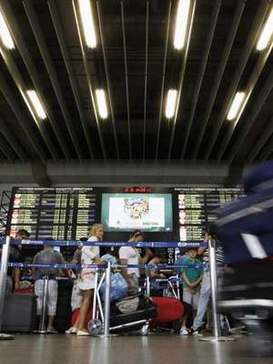 Aplicativo de celular permite a usuário avaliar aeroportos